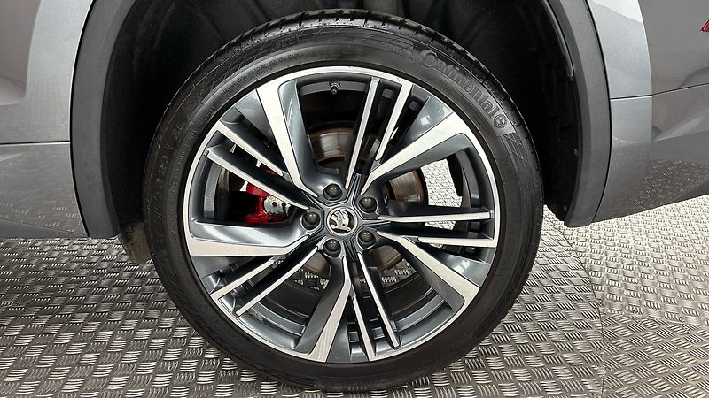 Škoda Kodiaq 2.0 TSI DSG 4x4 RS - fotka 19 z 32