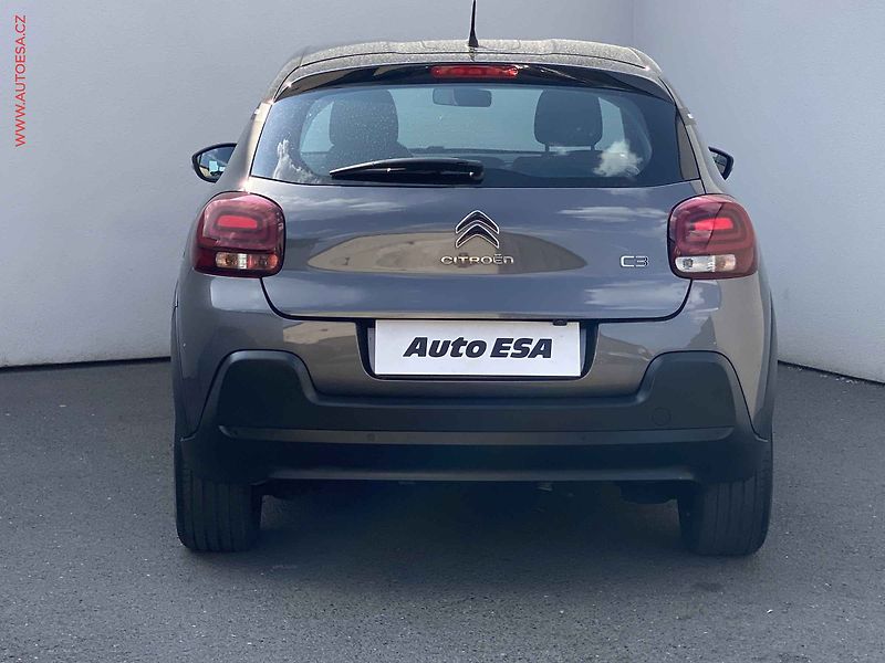 Citroën C3 (2021) 1.2 PT, Shine, navi, kamera - fotka 5 z 16
