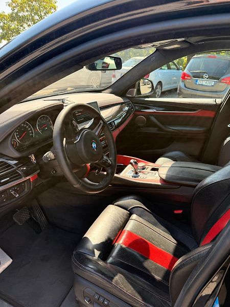 BMW X6 (2018) Limitovaná Edice BLACK FIRE - fotka 10 z 14