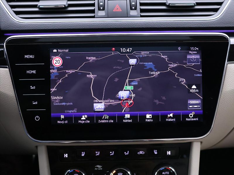 Škoda Superb 2,0 TSI 200kW L&K 4x4 DSG CZ - fotka 24 z 44