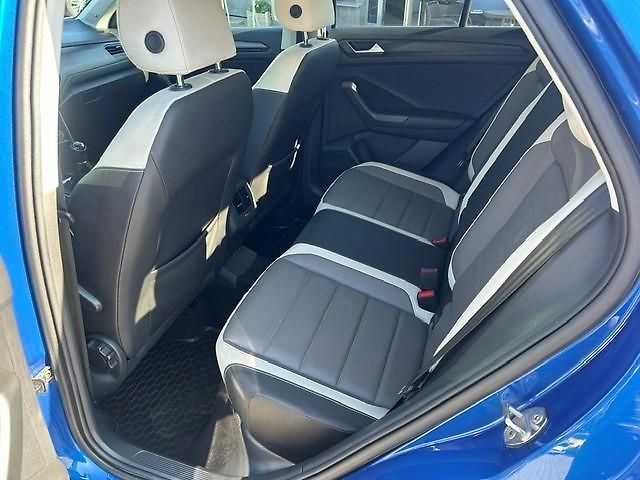 Volkswagen T-Roc 1,6TDi Bohatá výbava rezervace - fotka 26 z 59