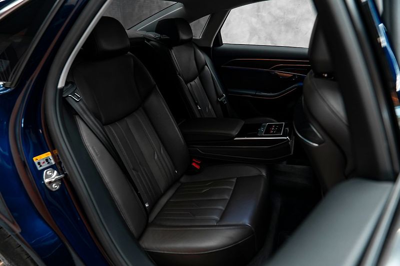 Audi A8 55 TFSI quattro - fotka 17 z 20