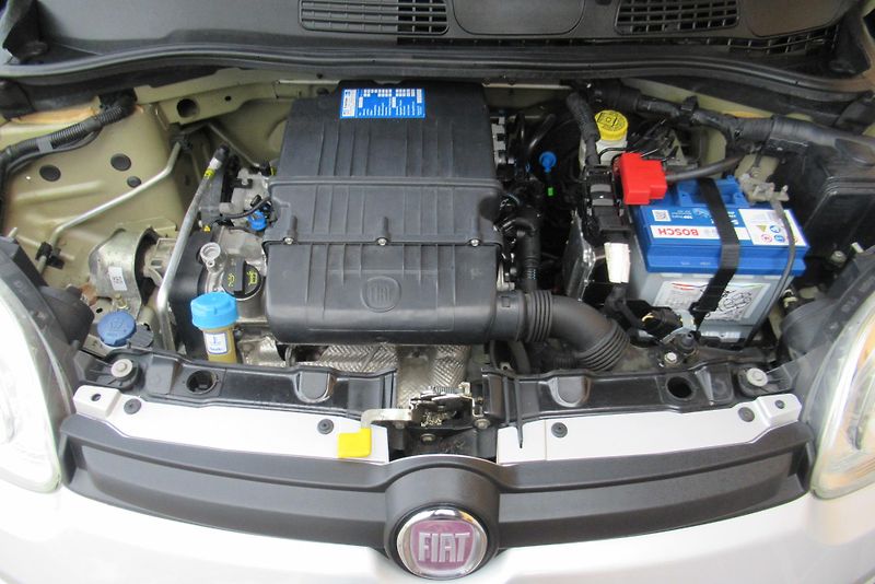 Fiat Panda 1.2i KLIMA - fotka 17 z 20