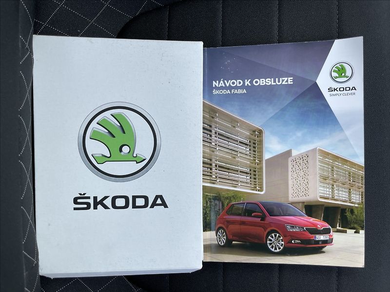 Škoda Fabia 1,0 TSI Combi Ambition Plus - fotka 19 z 23