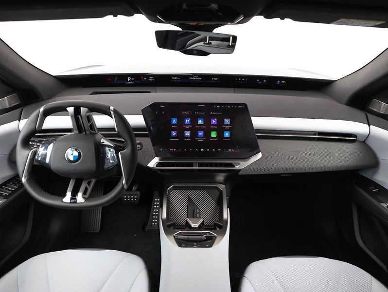 BMW iX3 50 xDrive - fotka 7 z 8