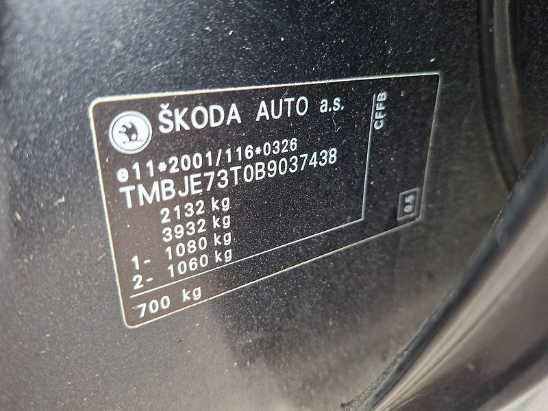 Škoda Superb (2010) 2.0TDI 103kW 6MN -TAŽ.ZAŘÍZENÍ - fotka 24 z 30