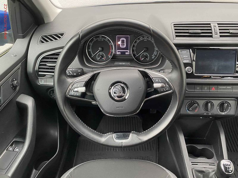 Škoda Fabia (2022) 1.0 TSi, 2.maj,ČR, Ambition - fotka 11 z 17