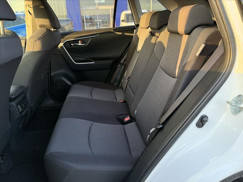 Toyota RAV4 2,0 Style 4WD CVT DPH 129kW - fotka 16 z 29