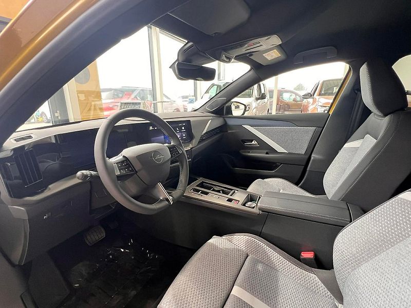 Opel Astra (2026) Edition HB 1.2 Hybrid 145k - fotka 10 z 22