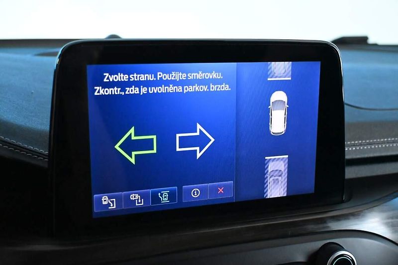 Ford Focus (2021) 2.0 VIGNALE LED ACC Tažné BO 8 - fotka 17 z 40