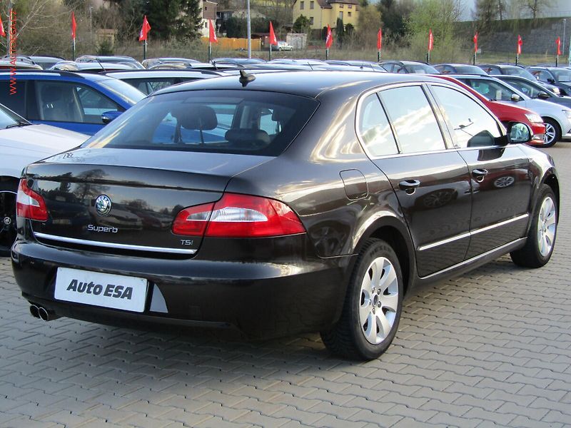 Škoda Superb (2012) 1.4TSI, autoAC, temp - fotka 6 z 18