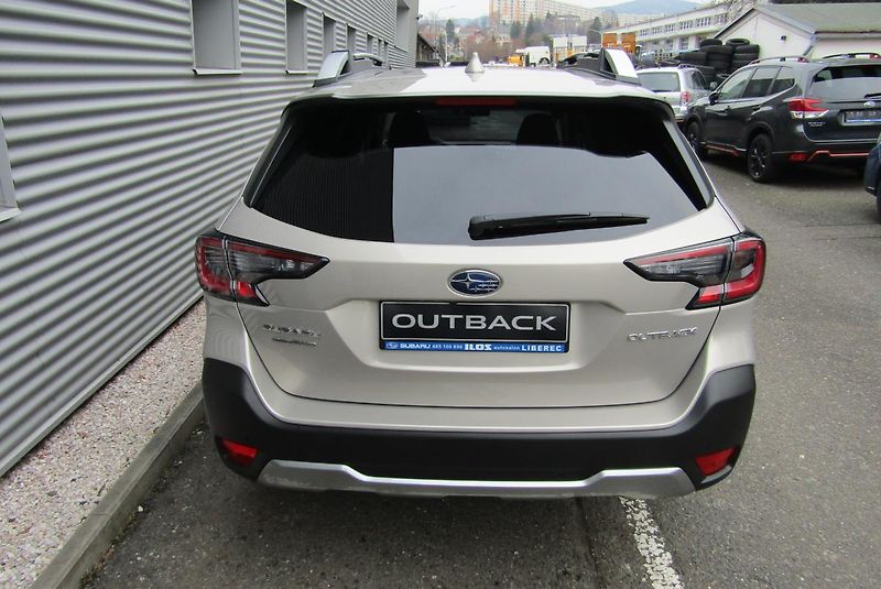 Subaru Outback (2025) 2,5i TOURING MY25.5 - fotka 56 z 62