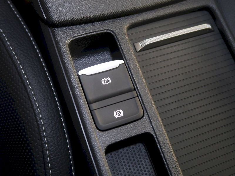 Škoda Octavia (2025) SPORTLINE 2.0TDI DSG CANTON - fotka 35 z 44