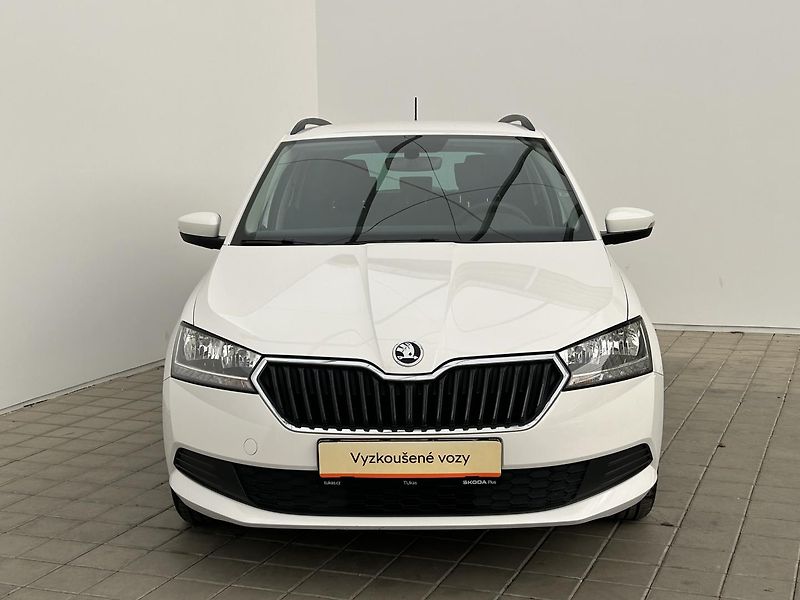 Škoda Fabia 1.0 TSI Active Plus - fotka 4 z 26