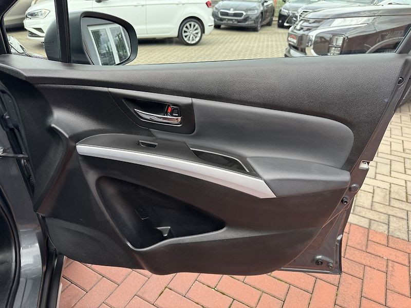 Suzuki SX4 S-Cross (2021) 1.4i BoosterJet AllGrip LED - fotka 20 z 50