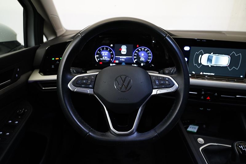 Volkswagen Golf - fotka 19 z 27