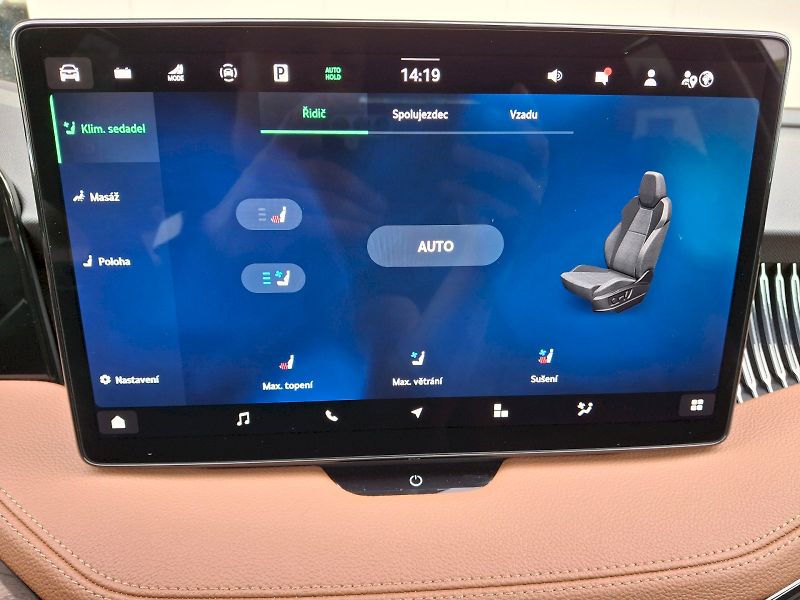 Škoda Superb (2026) iV L&K DSG 1,5TSi 150kW - fotka 24 z 35
