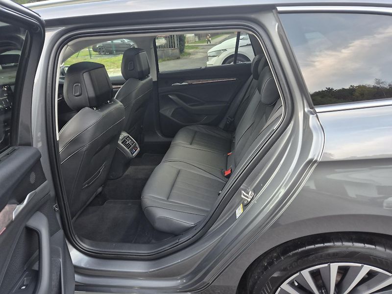 Škoda Superb ZAMLUVENO ! 110kw DSG L&K 18A - fotka 12 z 52
