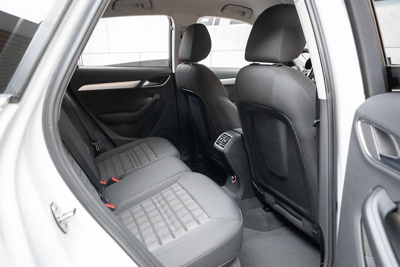 Audi Q3 2.0TDI 110kW QUATTRO*2xKOLA*ČR - fotka 14 z 43