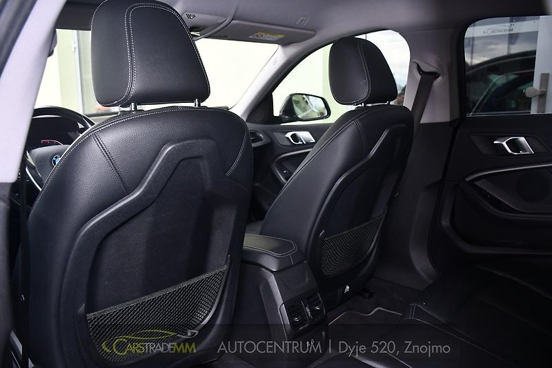 BMW Řada 2 218d ČR 1.MAJ TAŽNÉ - fotka 12 z 55