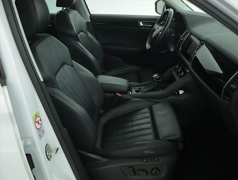Škoda Kodiaq (2022) Laurin&Klement 2.0 TDI - fotka 9 z 18