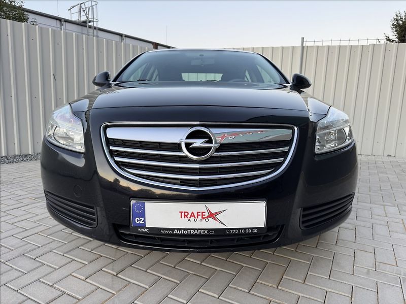 Opel Insignia 1,6 i 85kW tažné KLIMA ALU - fotka 2 z 50
