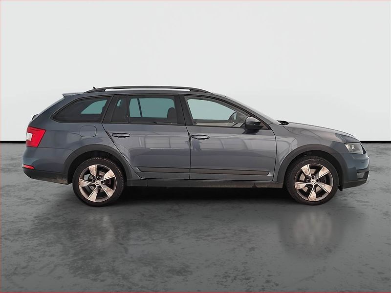Škoda Octavia (2014) Scout 2.0 TDI, 4X4, Automat - fotka 6 z 19