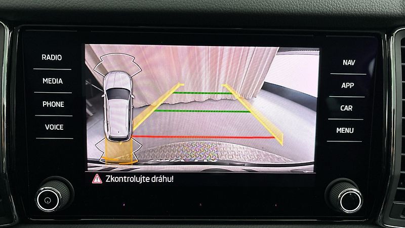 Škoda Kodiaq 2.0 TDI DSG 4x4 Style - fotka 12 z 32