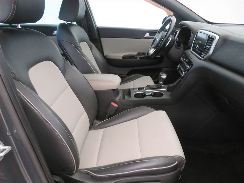 Kia Sportage (2018) GT Line 1.6 T-GDI, 4X4 - fotka 9 z 19