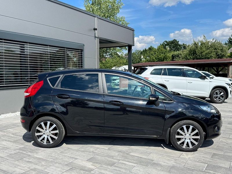 Ford Fiesta (2011) 1.25i 44kW - fotka 4 z 31