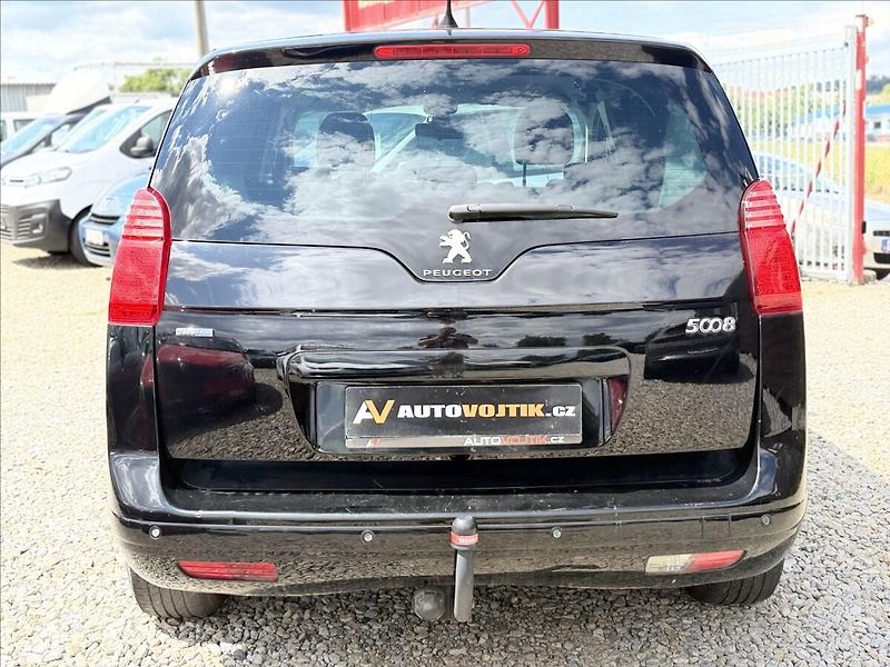 Peugeot 5008 1,6 HDI 7MÍST NAVI TAŽNÉ - fotka 6 z 27