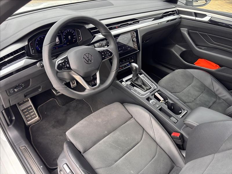 Volkswagen Arteon 2,0 TSI R-Line 206kW DSG - fotka 23 z 38