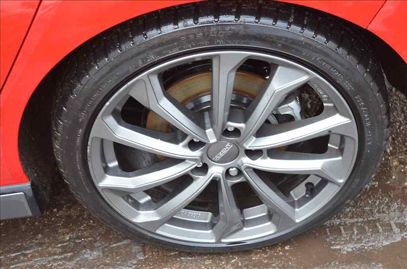 Hyundai i30 (2024) 1,5T--GDI FASTBACK - fotka 7 z 18