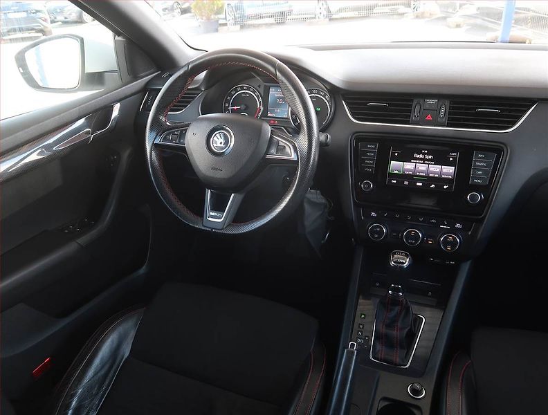 Škoda Octavia (2014) RS 2.0 TDI, Automat, Navi - fotka 7 z 22