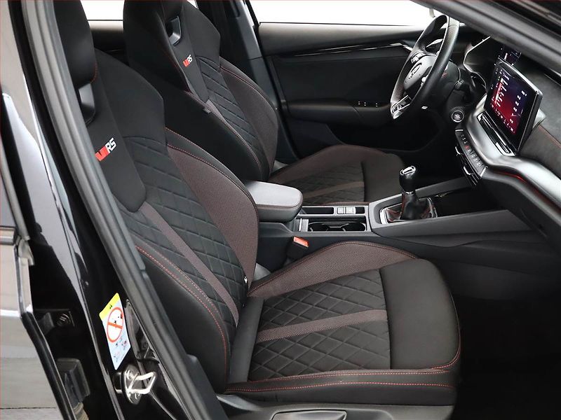 Škoda Octavia (2021) RS 2.0 TSI - fotka 7 z 21
