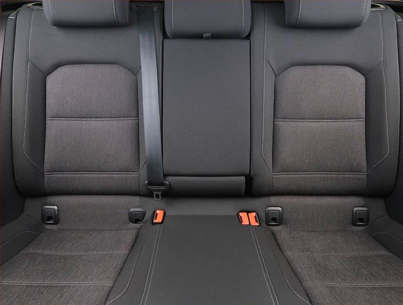 Volkswagen Passat (2015) 2.0 TDI, Navi, Tempomat - fotka 10 z 22