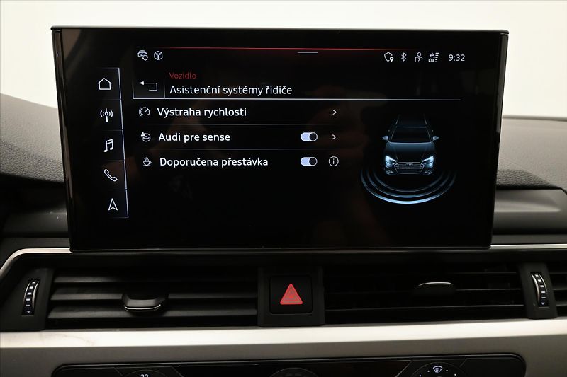 Audi A4 Avant 2,0 TDI 120kW Mild Hybri - fotka 17 z 26