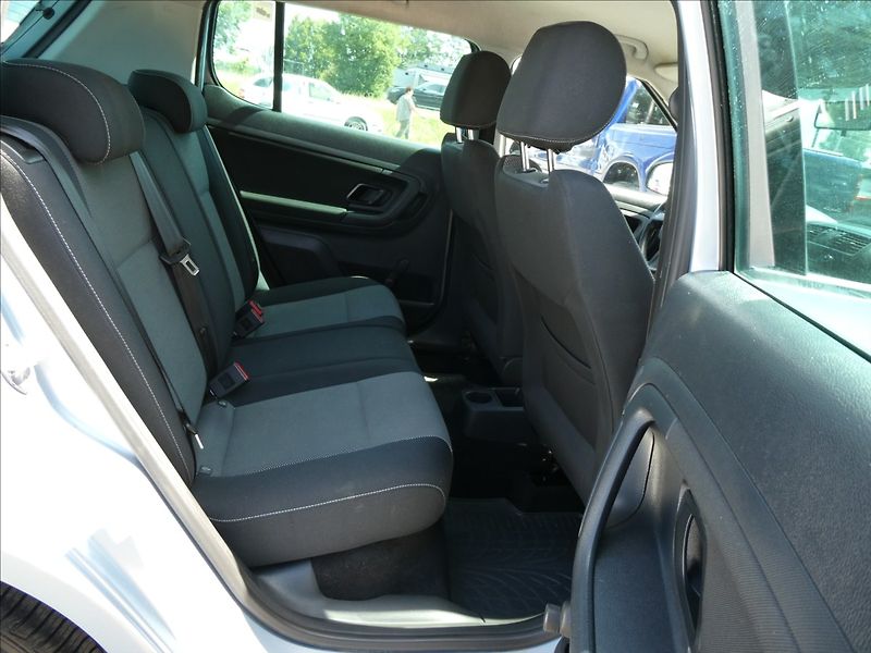 Škoda Fabia 1,2 Tsi 63kW SPORT,digi.klima - fotka 23 z 36