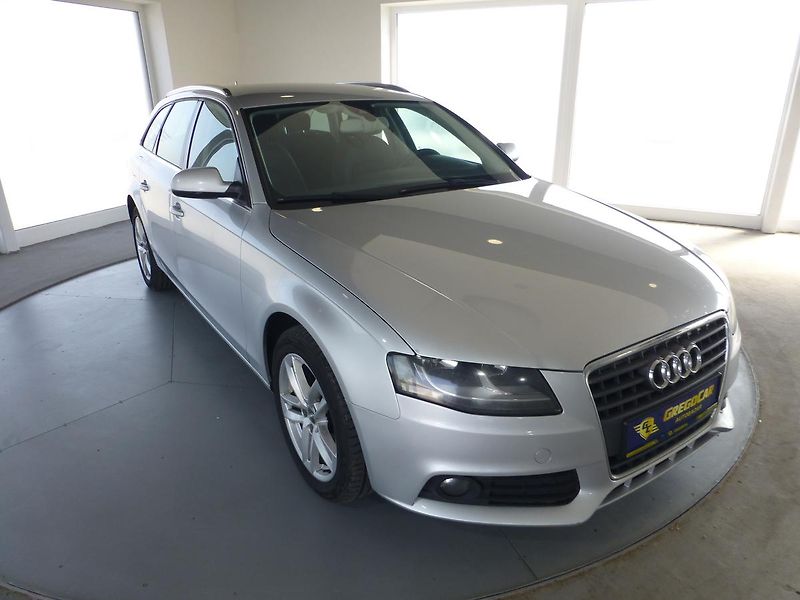 Audi A4 (2011) 2,0TDI*ALU**PARK.S***NAVIGACE - fotka 3 z 27