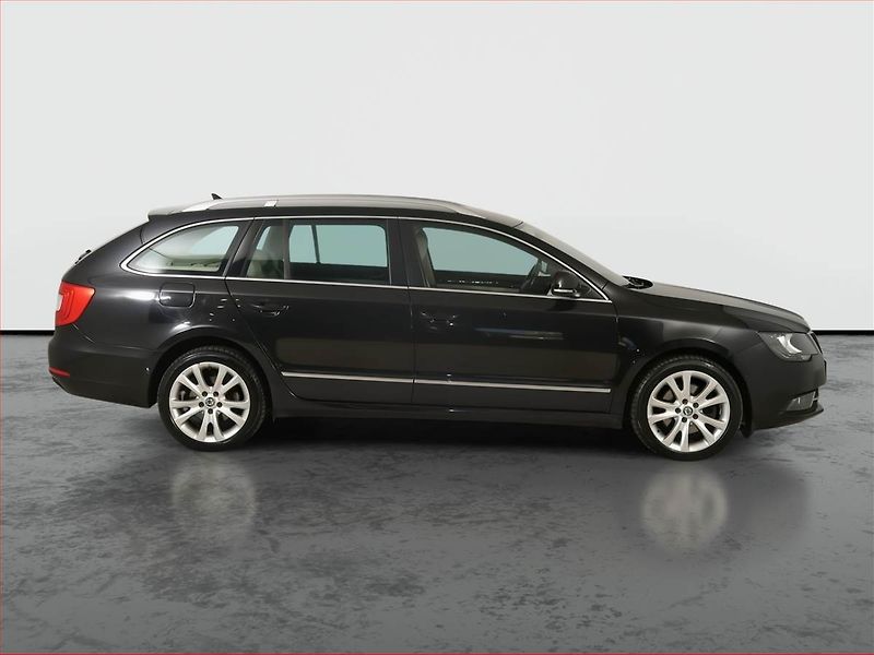 Škoda Superb (2014) 2.0 TDI, Automat, Navi, Xenony - fotka 6 z 20