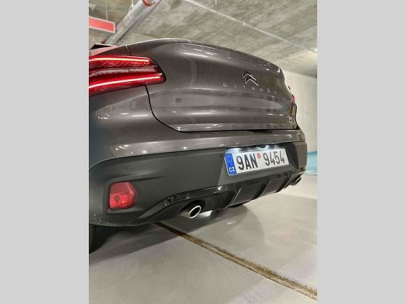 Citroën C4 X.