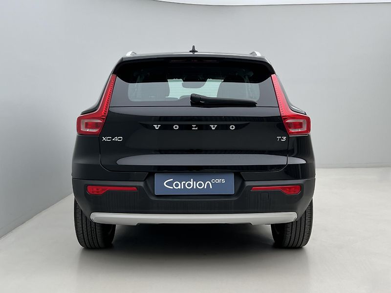 Volvo XC40 T3 MOMENTUM CZ 1.maj - fotka 11 z 31
