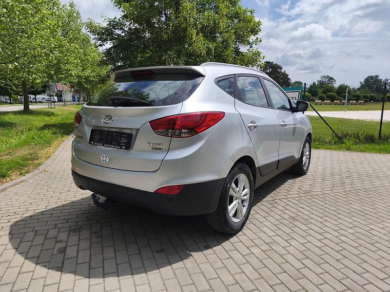 Hyundai ix35 2.0 CRDI - fotka 8 z 21