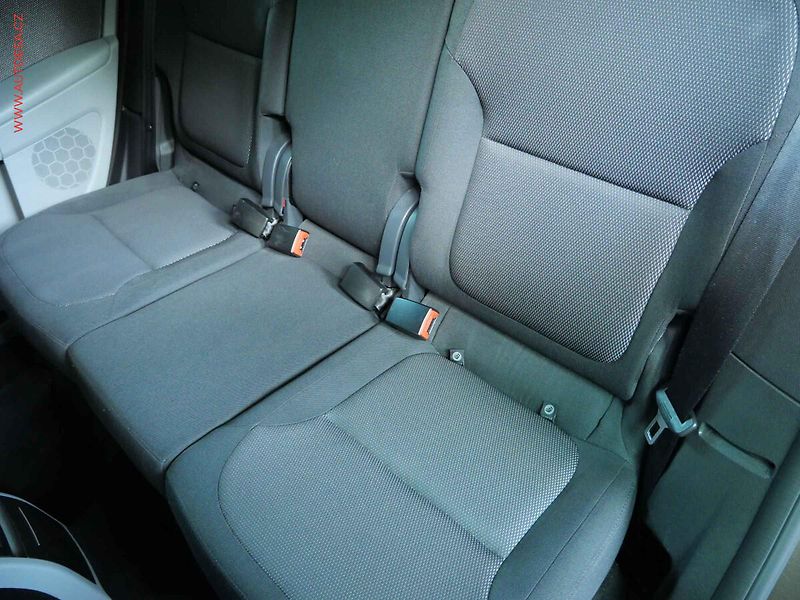 Škoda Yeti (2012) 1.4TSI, Ambiente - fotka 10 z 21