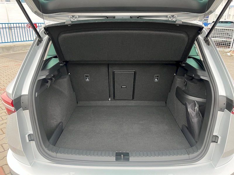 Škoda Karoq (2024) AMBITION TSI 1.5/110KW 6MP - fotka 14 z 29