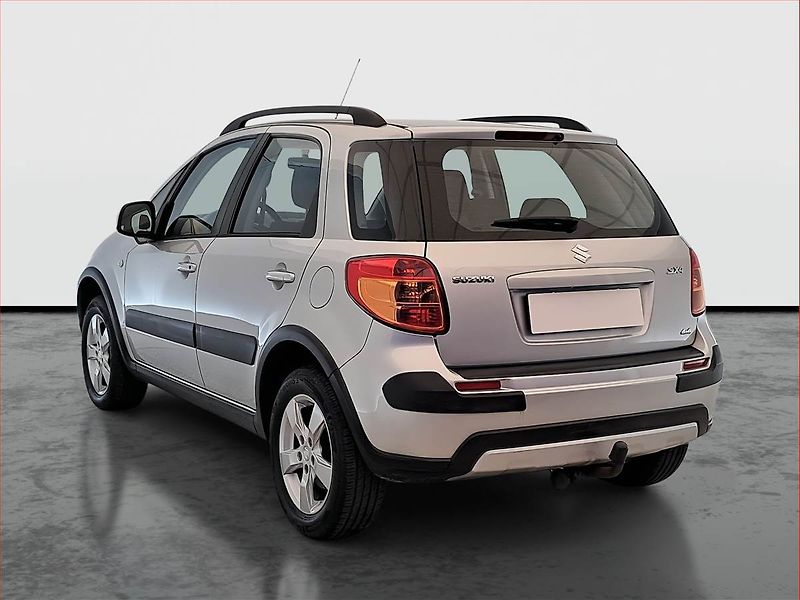 Suzuki SX4 (2011) 1.6 VVT, 4X4, ČR,1.maj - fotka 4 z 16