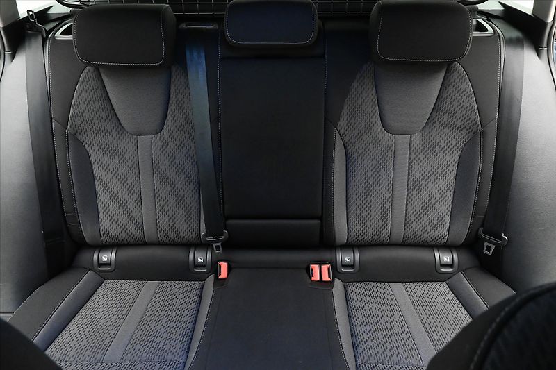 Škoda Octavia 2,0 TDI 110kW DSG Style Záruka - fotka 28 z 32