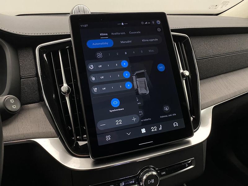 Volvo XC90 (2026) T8 AWD Plug-in BRIGHT ULTRA - fotka 45 z 75