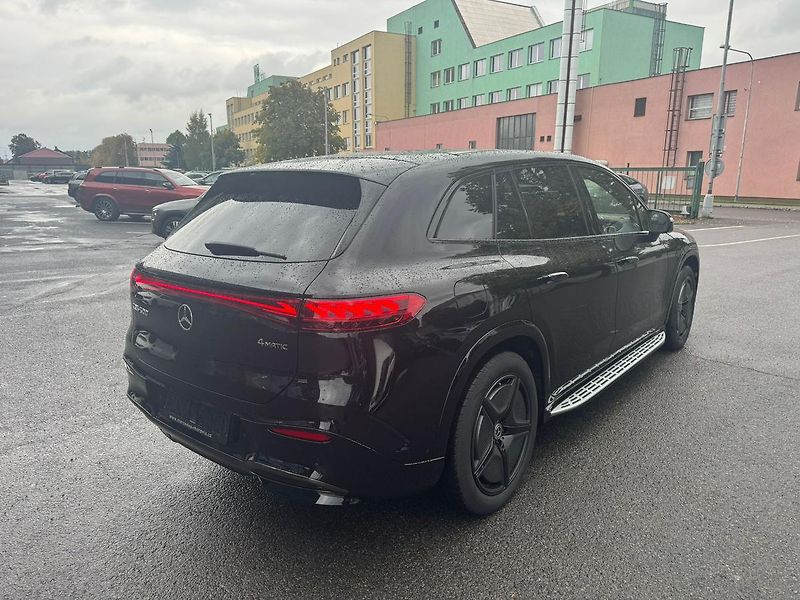 Mercedes-Benz EQS (2025) 500 4MATIC SUV - fotka 7 z 29