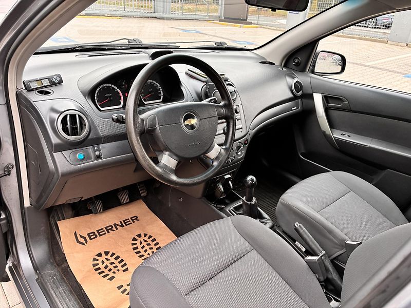 Chevrolet Aveo 1.2i 53kW KLIMA ČR - fotka 9 z 22